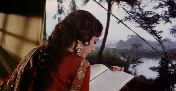 Pakeezah reading