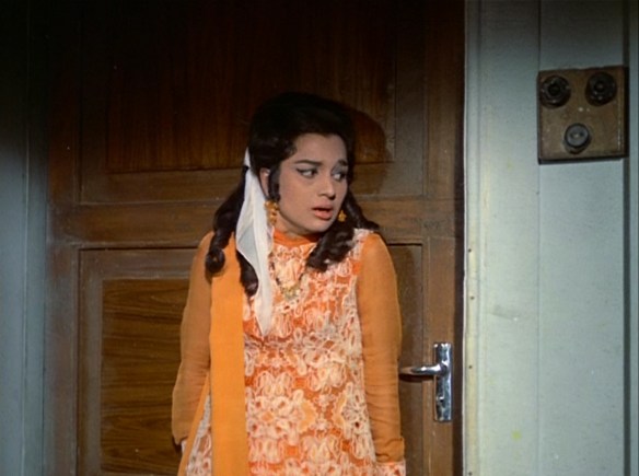 Asha Parekh in Caravan 28