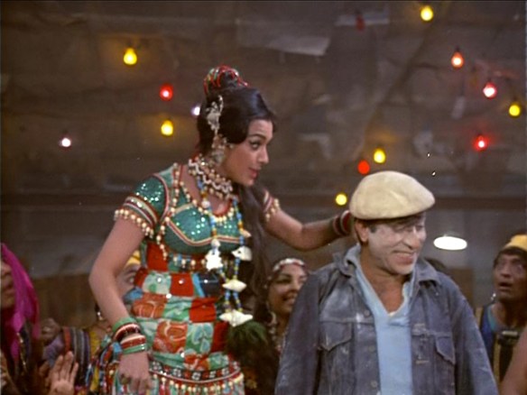 Asha Parekh in Caravan 37
