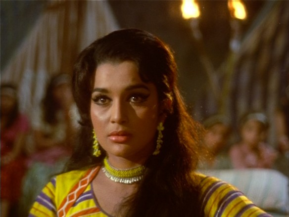 Asha Parekh in Caravan 41