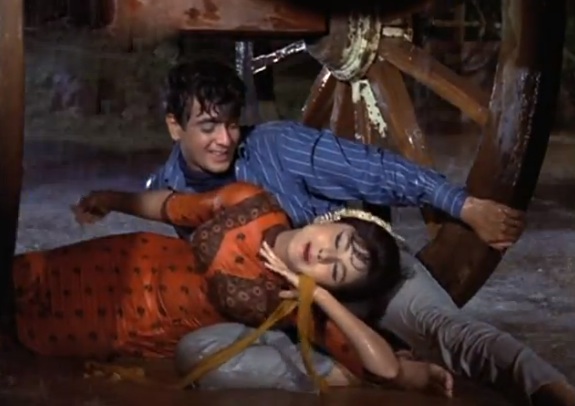 Jeetendra Haye Re Haye Humjoli Jeetendra Haye Re Haye Humjoli