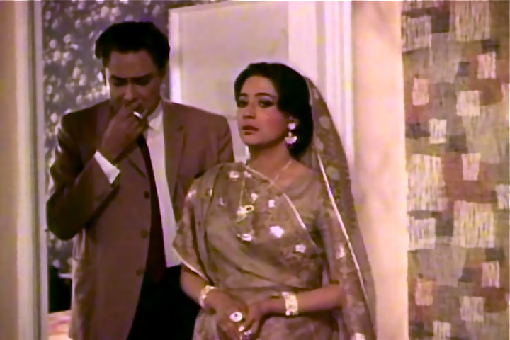 Ashok Kumar Suchitra Sen Mamta 1966