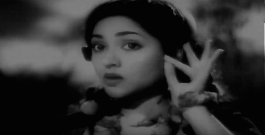 Vijyantimala in Jadugar Saiyan from Nagin 1954