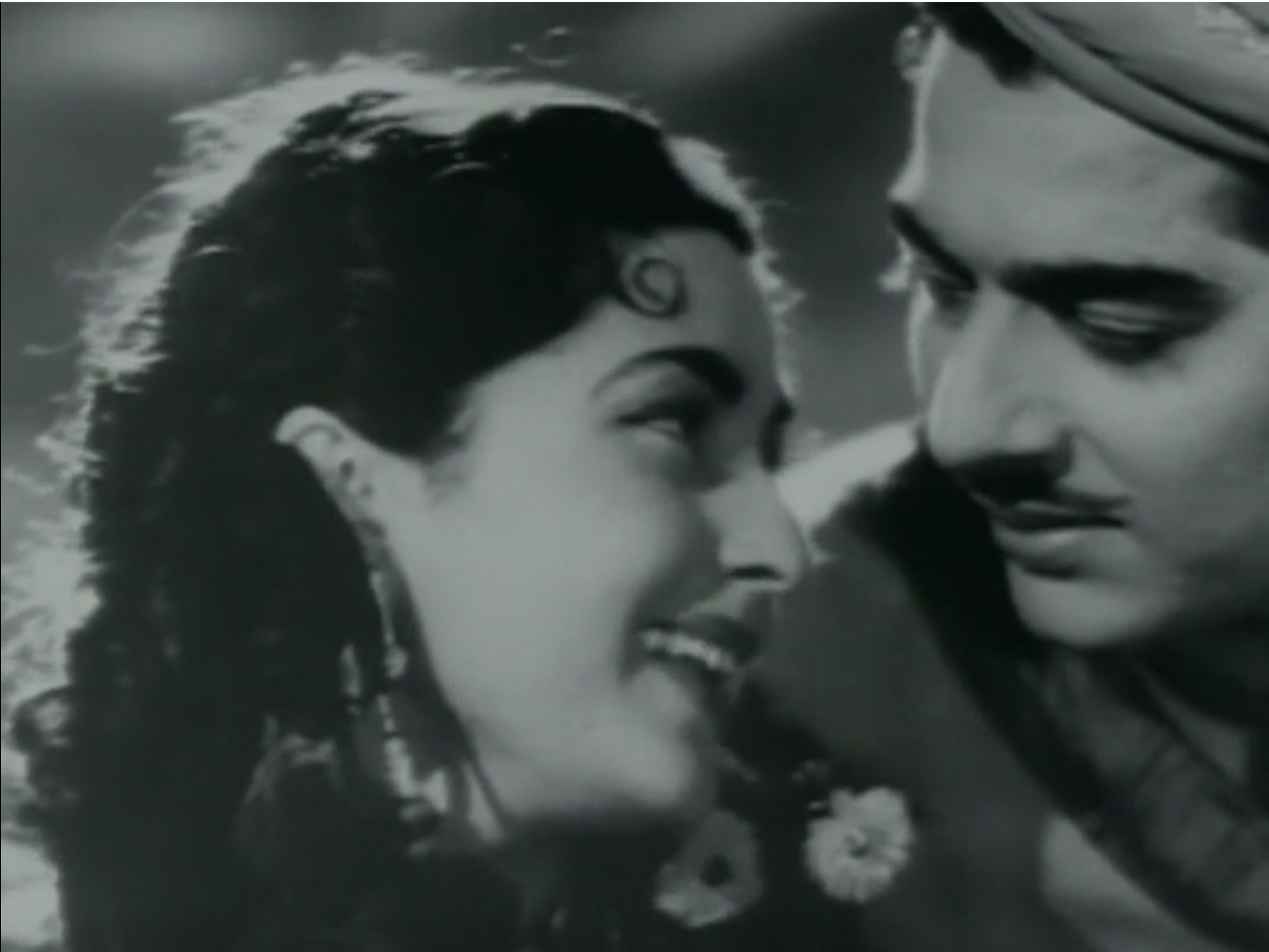 Pradeep Kumar and Bina Rai star in Anarkali 1953.png