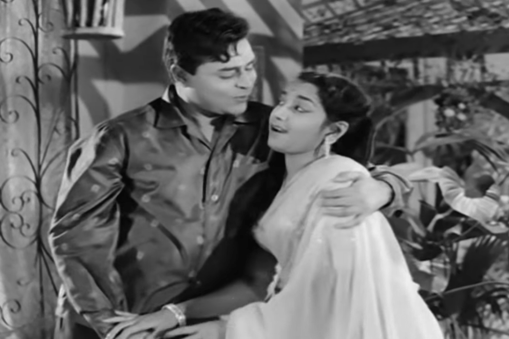Rajendra Kumar and Jamuna star in Hamrahi (1963).png